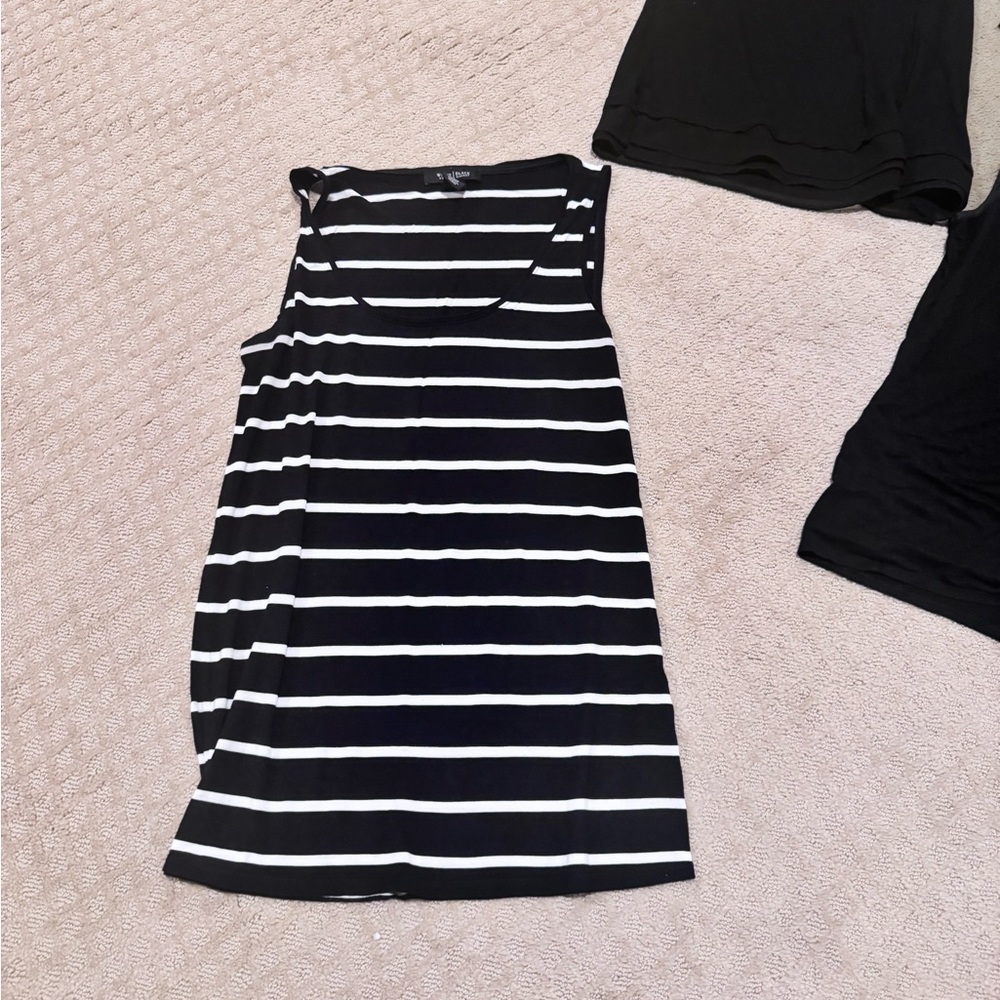 Almost new Bundle of 7 White House Black Market tops - Picture 10 of 14